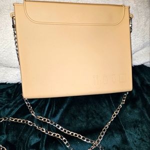 Chic Beige Crossbody Bag with Chain Strap